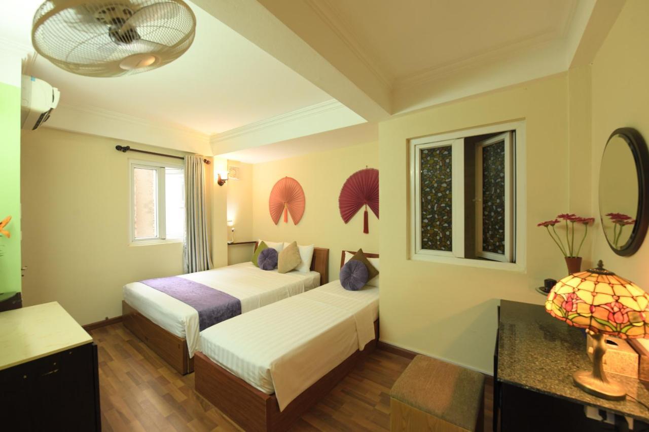 Holiday Lakeview Hotel Hanoi Esterno foto